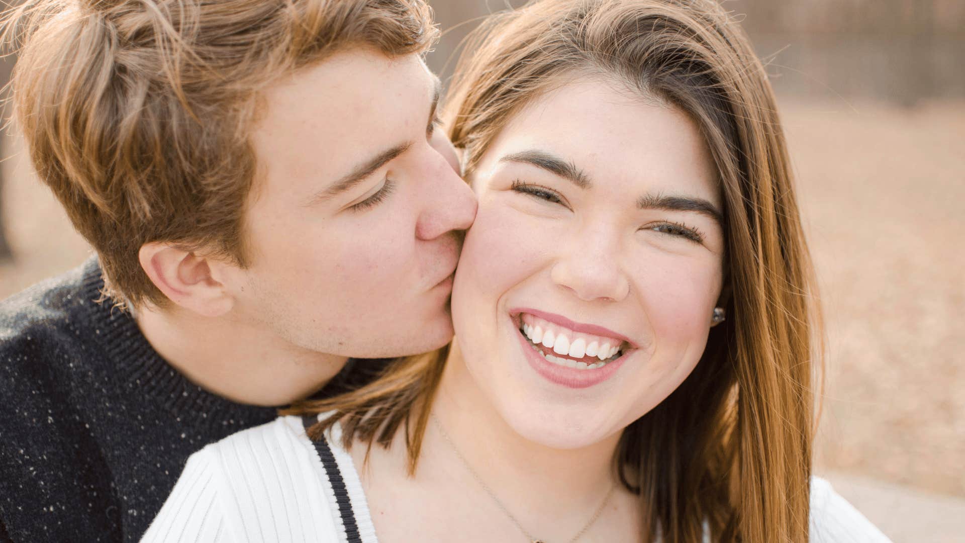 men and women stay happily married make her feel she can count on you