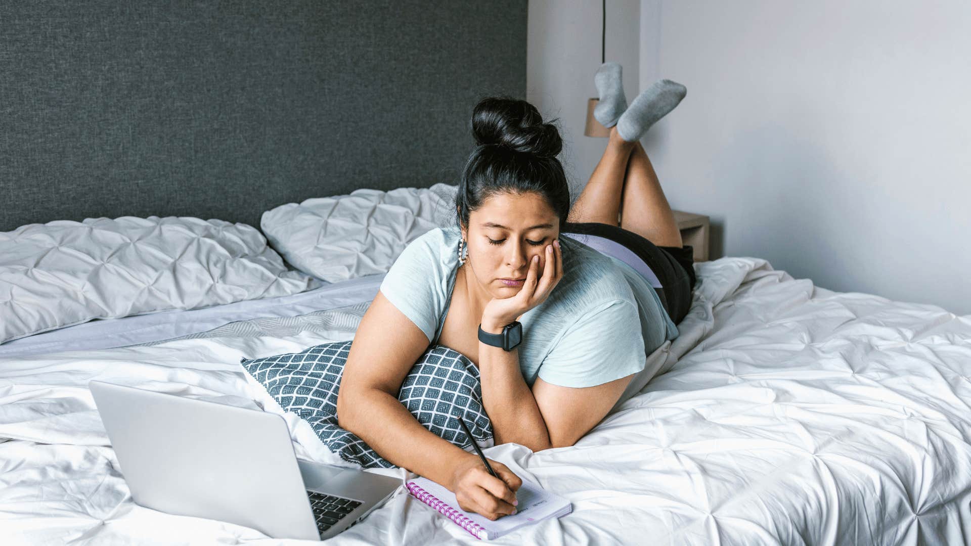 mom journaling her progress