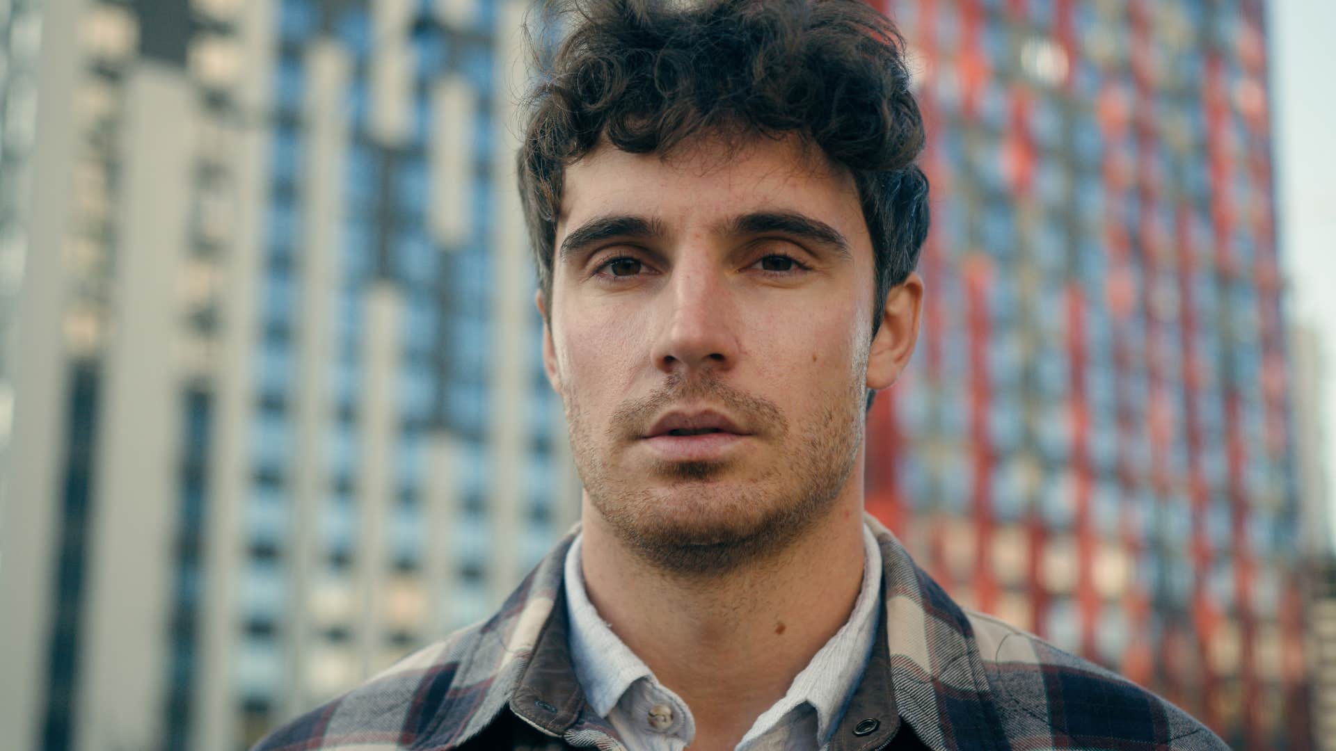 narcissistic man standing outside wanting obedience in relationships