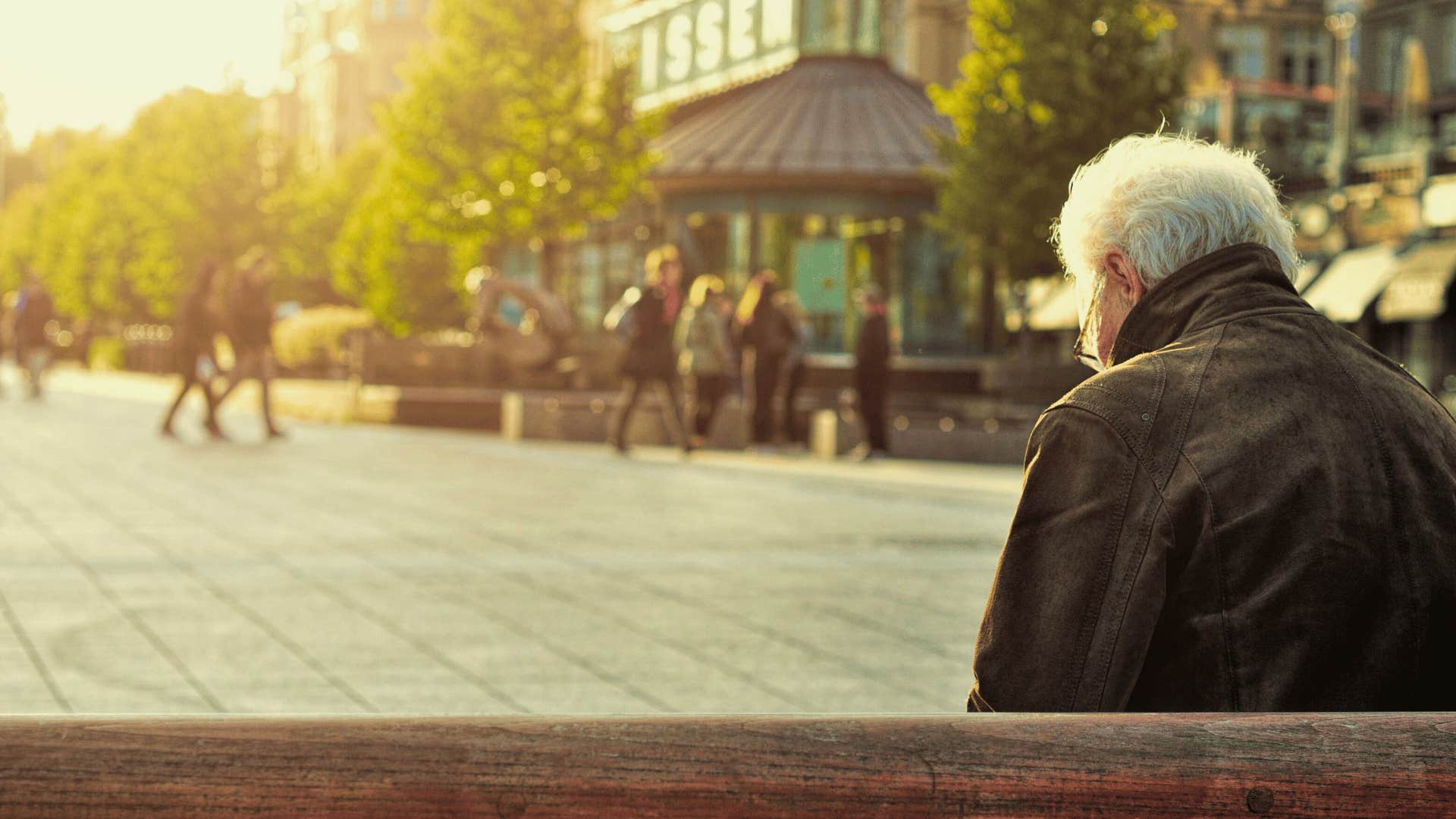 people in their 50s feel a strange distance between them and everyone around them