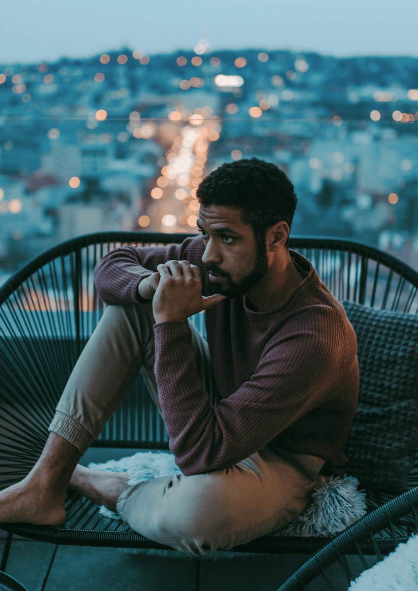 people who stay calm in an emergency challenge their own thoughts