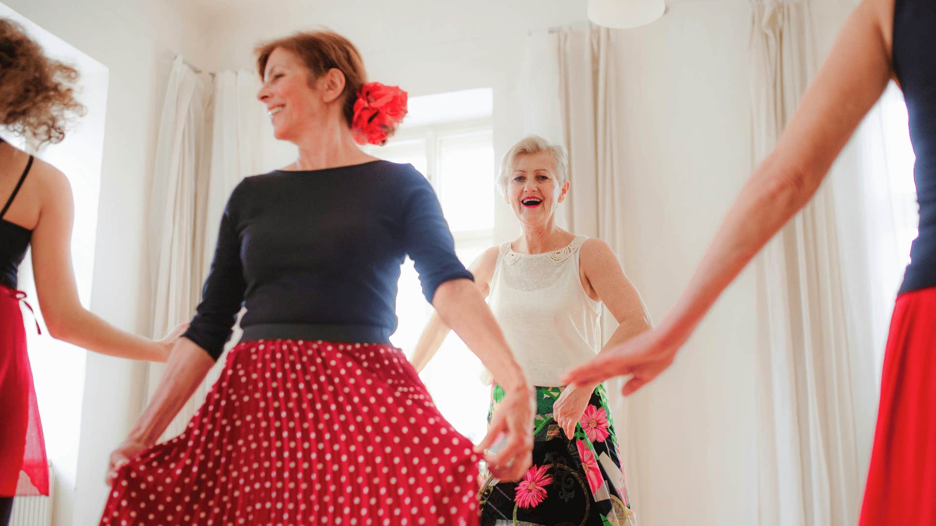 people who stay fit make fitness fun