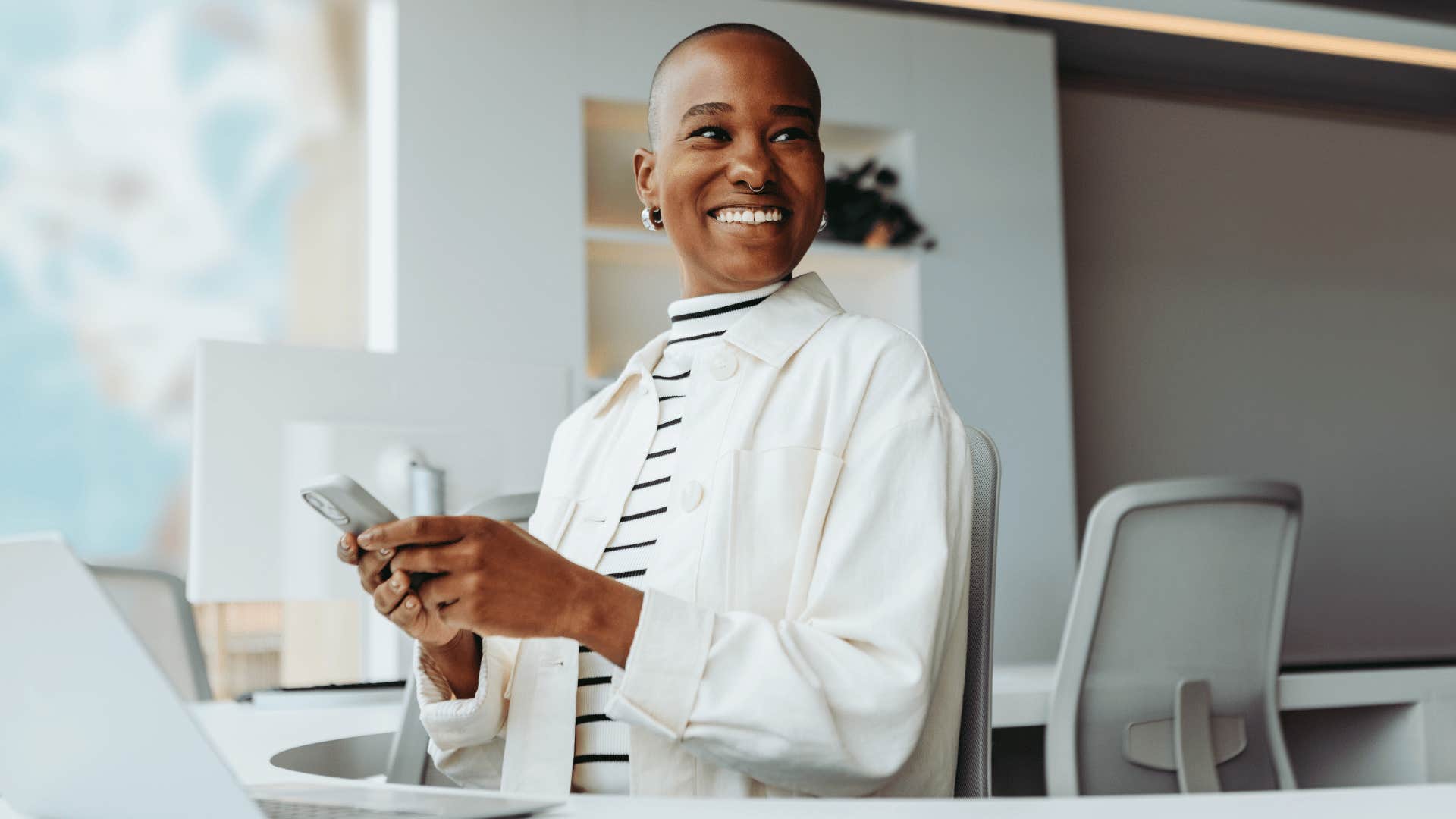 woman who always arrives a few minutes early and likes having a moment to settle in
