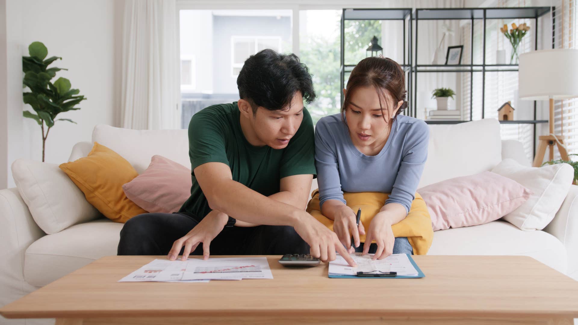 loving person helps spouse look for job