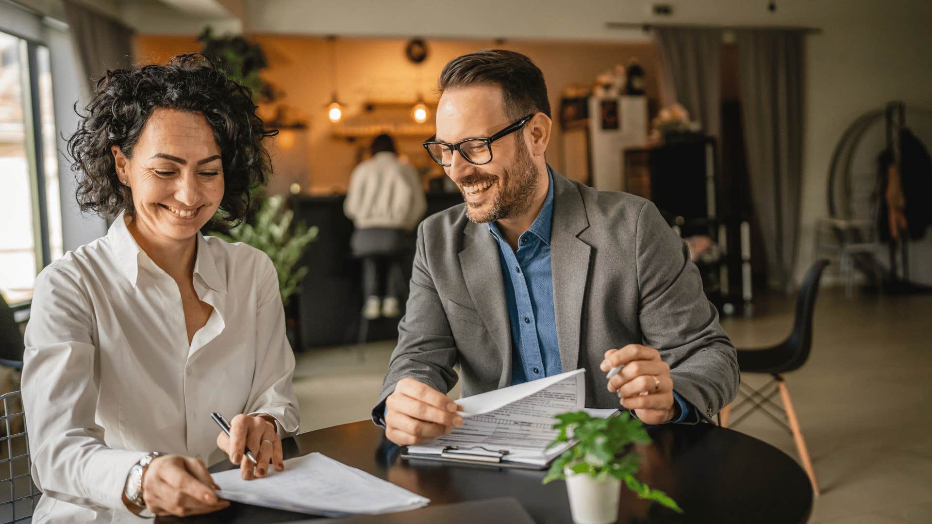 man who doesn't feel the need to fill the silence by staying fully present