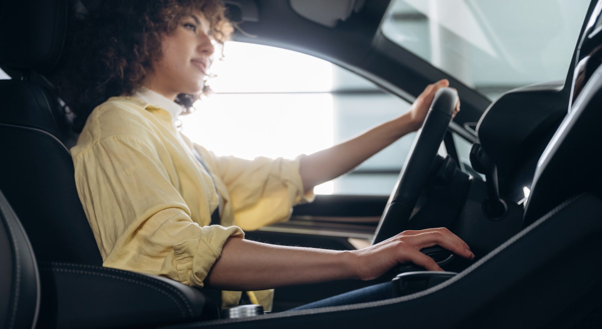 woman who enjoys drives with no destination as she enjoys observing the world