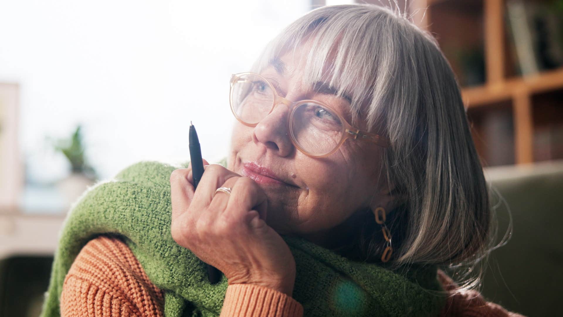 introspective hobbies genius traits people who hate being the center of attention