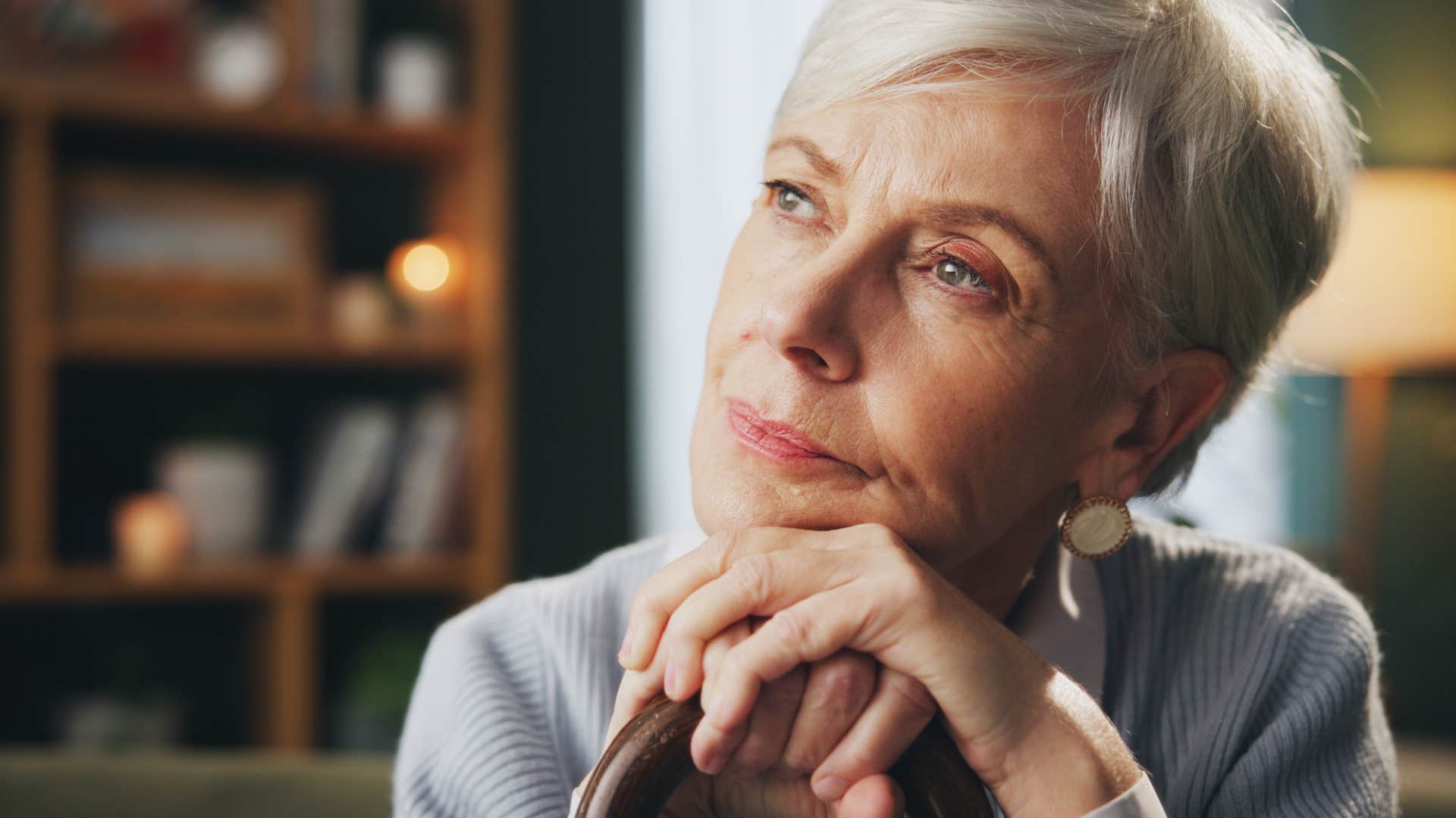 Reflective woman who hates daylight saving time