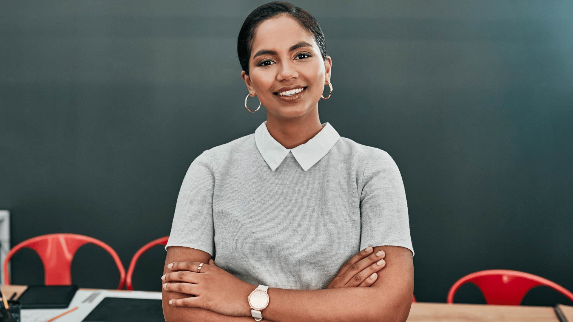 woman who sees the bigger picture in everyday situations as she focuses on cause rather than symptoms