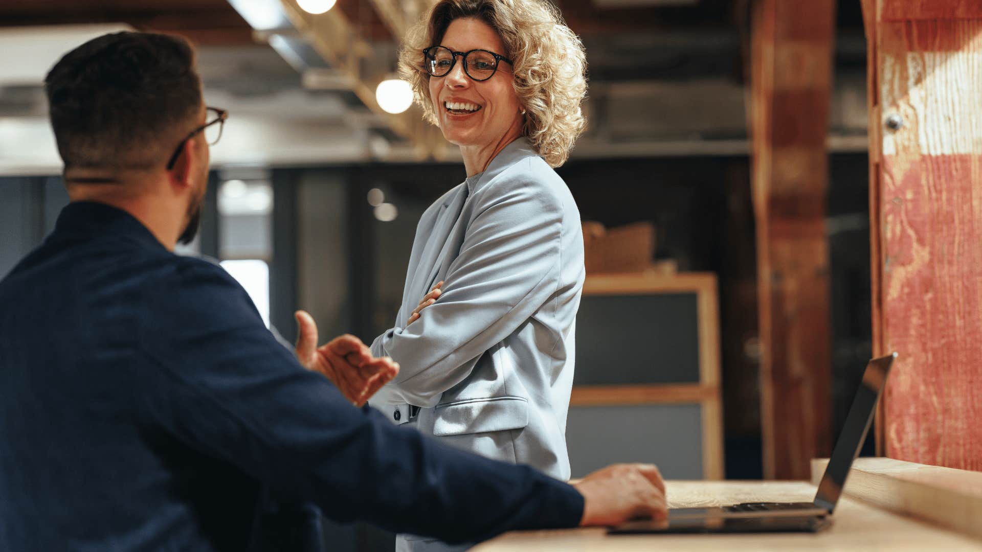 woman who sees the bigger picture in everyday situations as she prefers thoughtful conversations