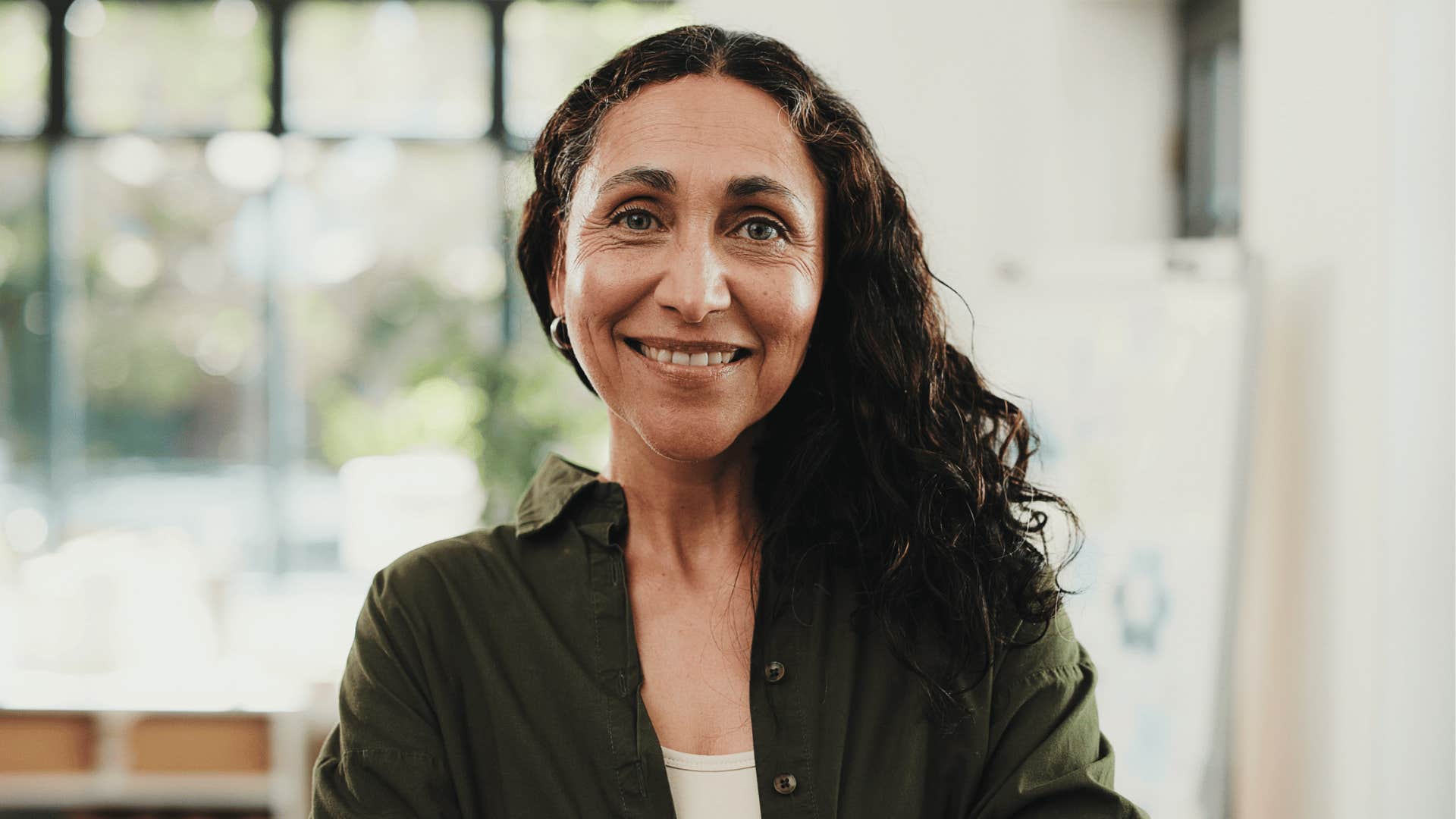 woman who sees the bigger picture in everyday situations as she remains open to changing her perspective