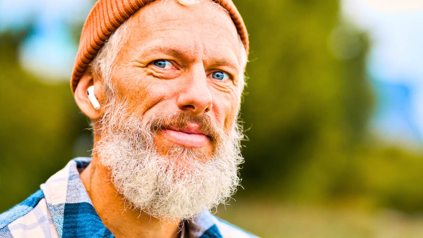 People Who Still Mainly Listen To 80s & 90s Music Almost Always Have These Rare Traits