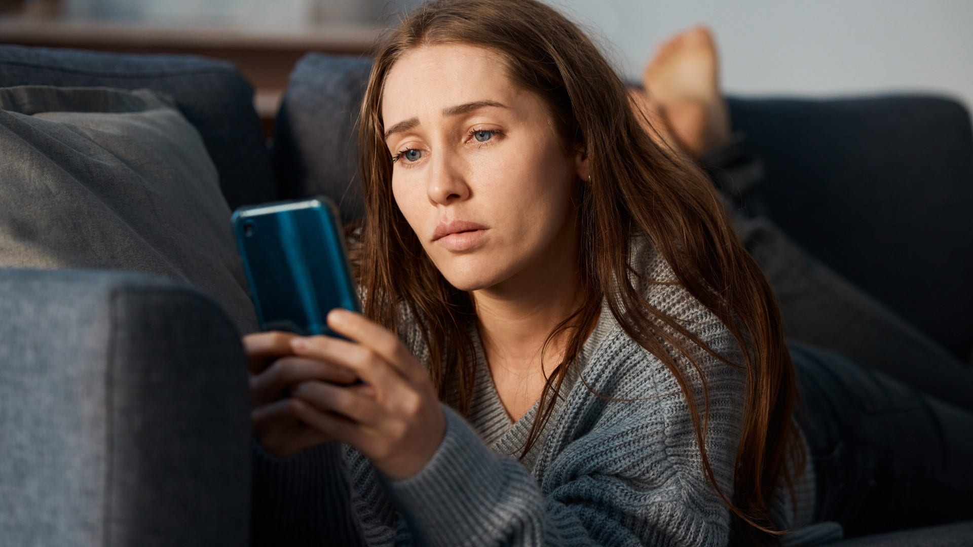 woman with a negative mindset saying i knew this would happen