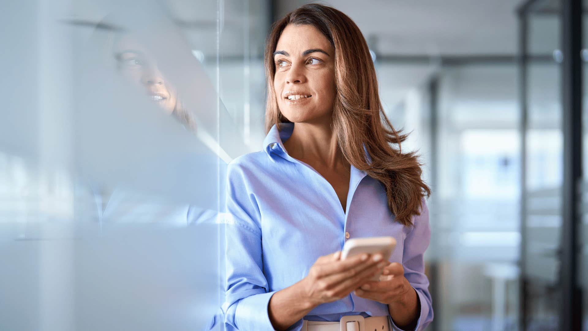 woman with a high iq as she connects ideas