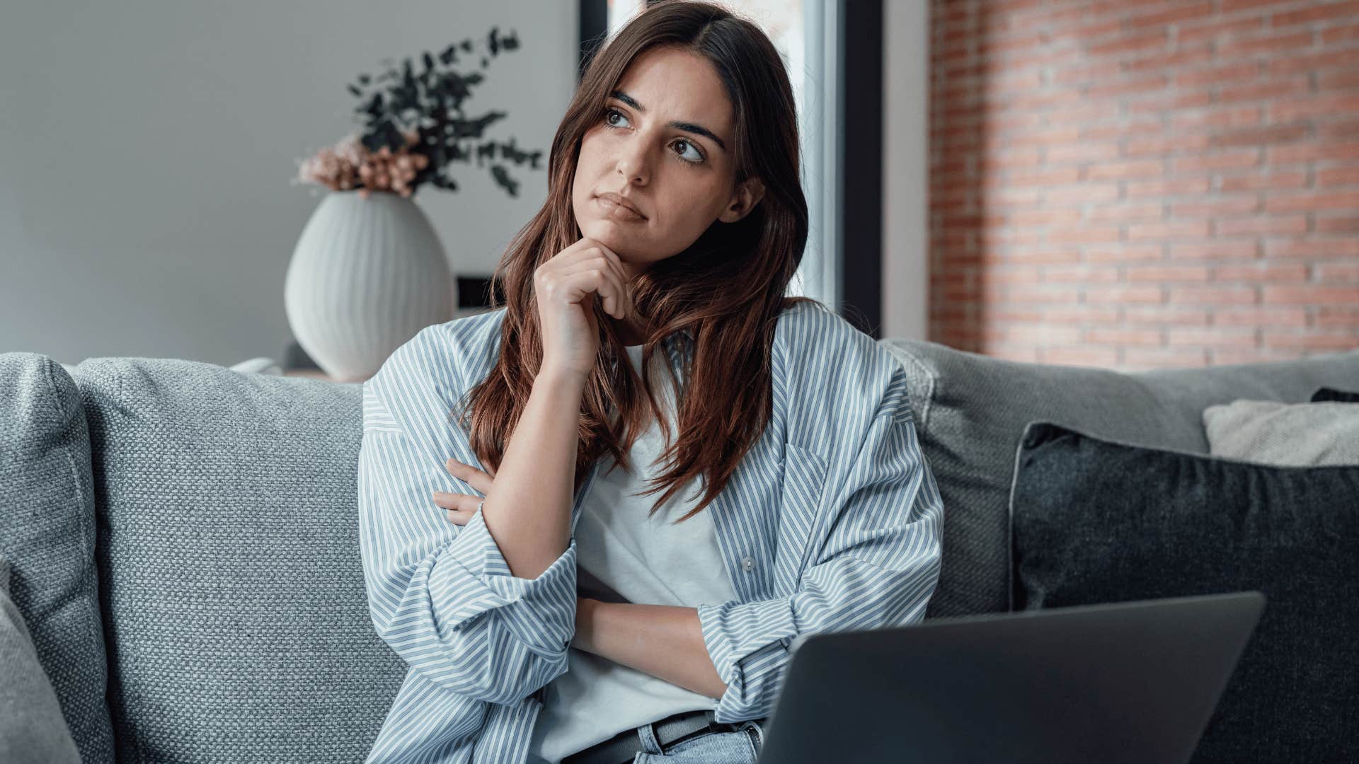 woman with high iq who thinks about long-term consequences