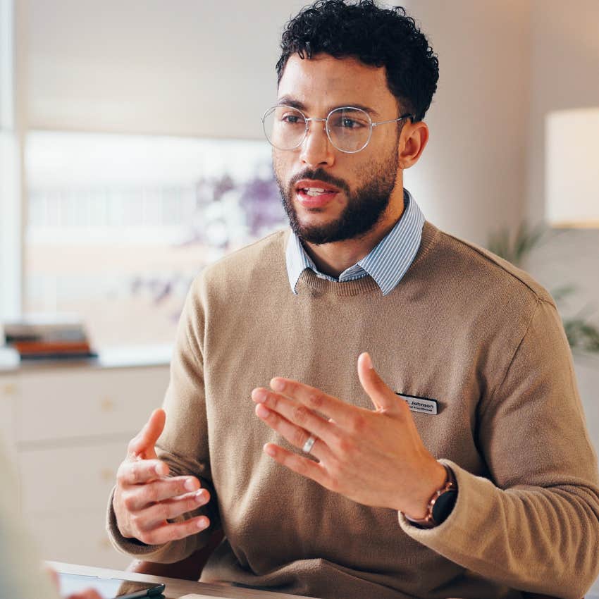 man with exceptional inner strength telling colleague I can understand that perspective