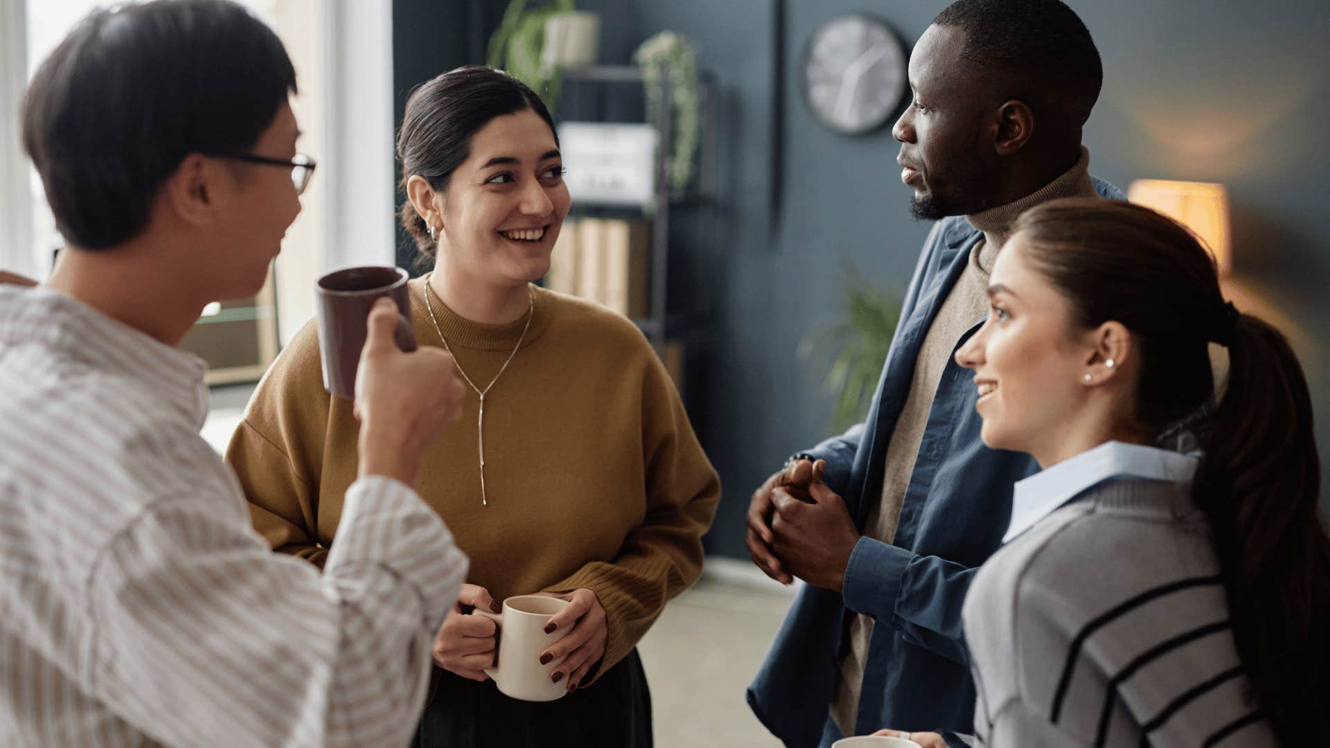 signs you have a strong personality as you influence others