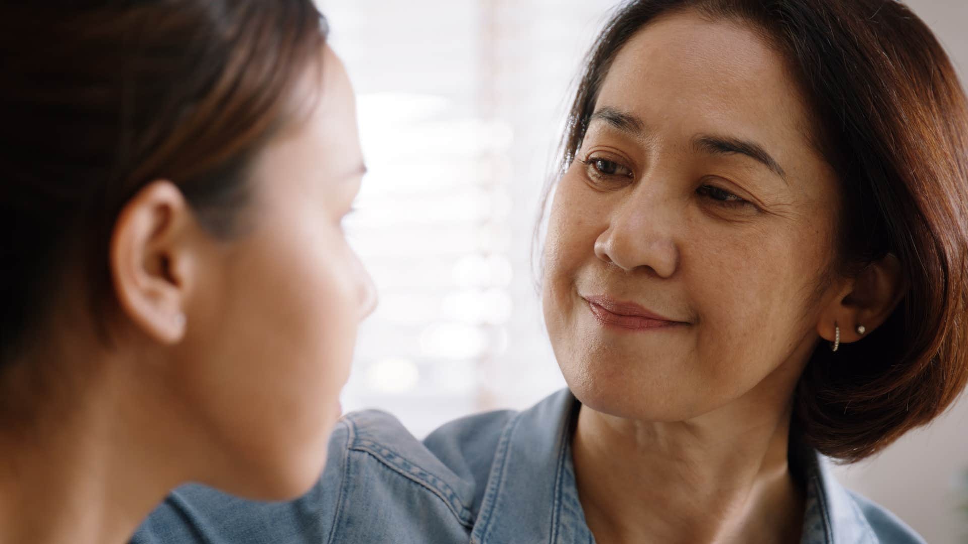 woman who reads others well talking with her daughter