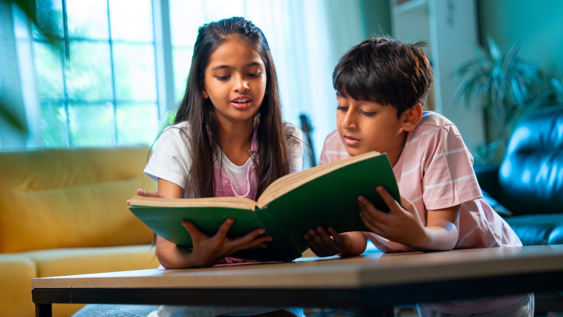 kids entertaining themselves that taught them independence