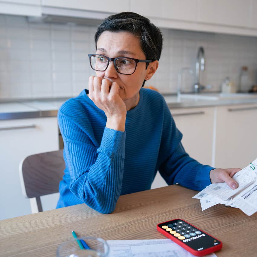 woman feels dehumanized because she can't afford to apply for jobs