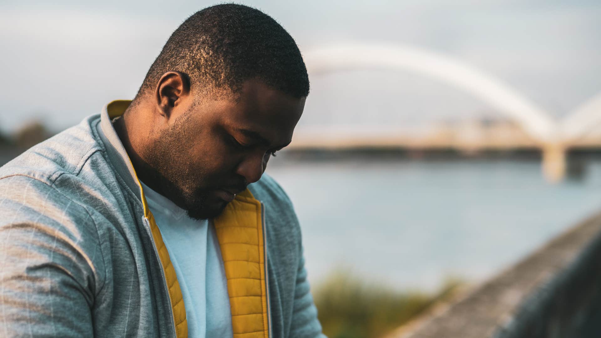 ways good men accidentally push love away they withdraw emotionally