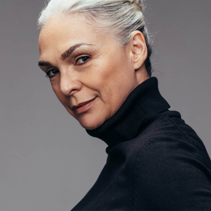 narcissist woman smirking not smiling