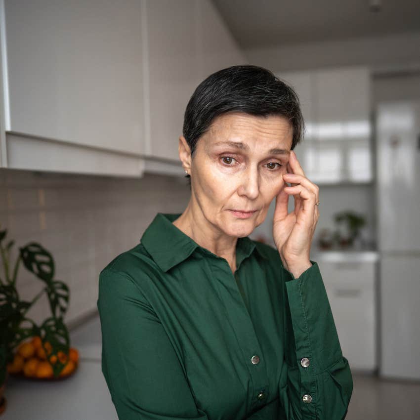 woman who forgot why she walked in the room because of temporary memory