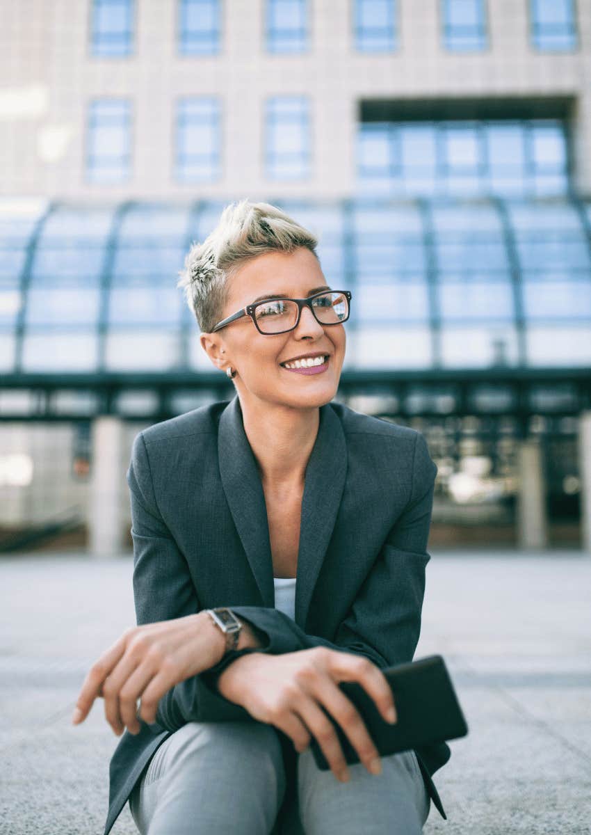 woman being smart makes her impossible to forget