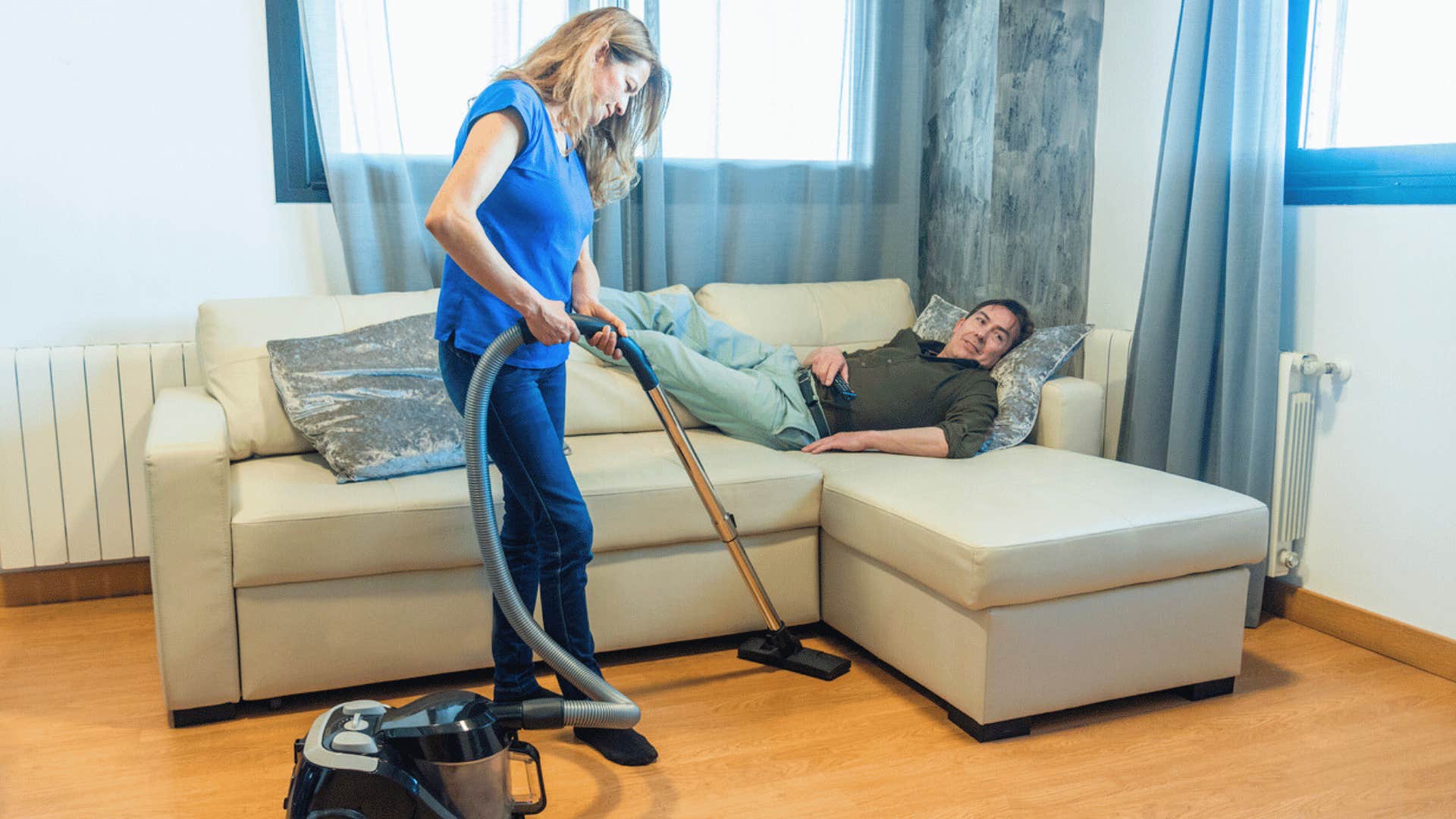 men with breadwinner wives do less housework