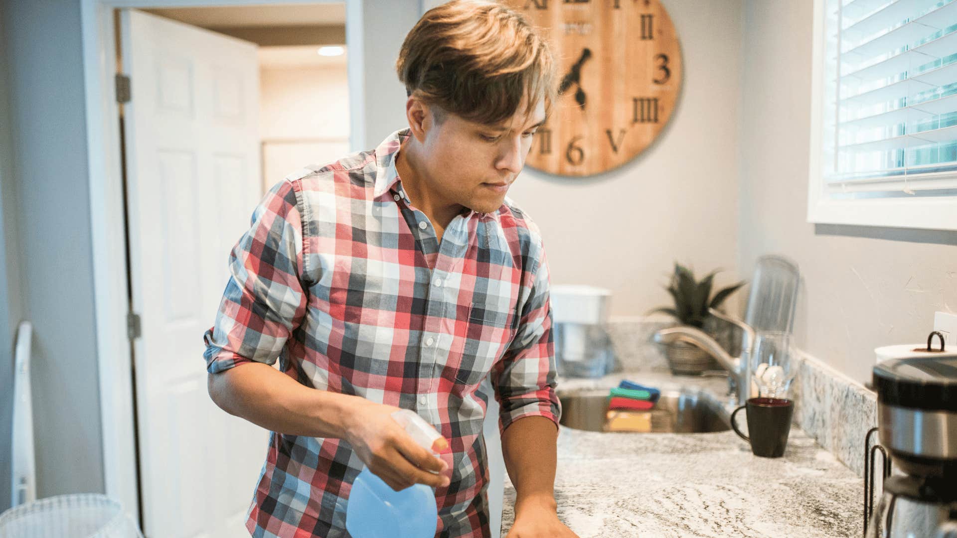 men who work in female-dominated careers have a tendency to do more housework