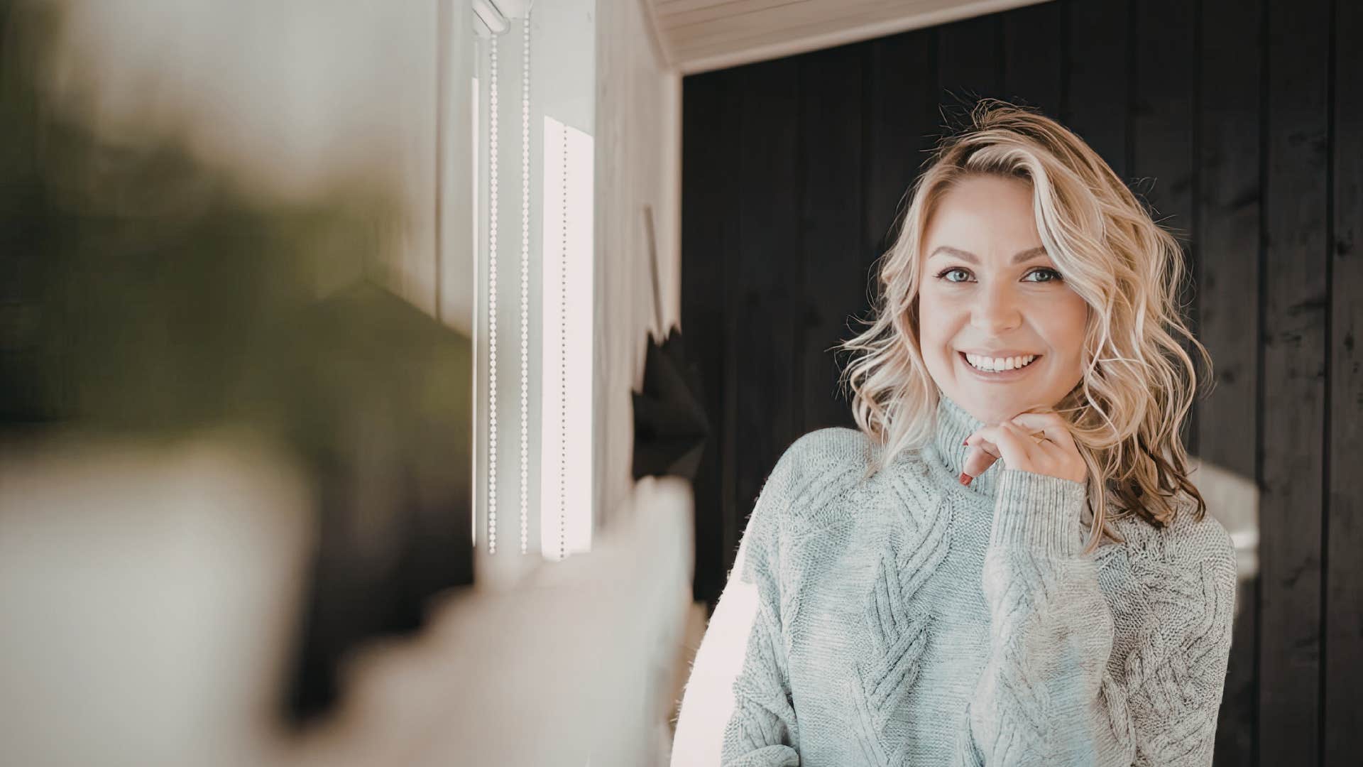 women who hate small talk and fake people usually have these highly intelligent traits they are socially aware