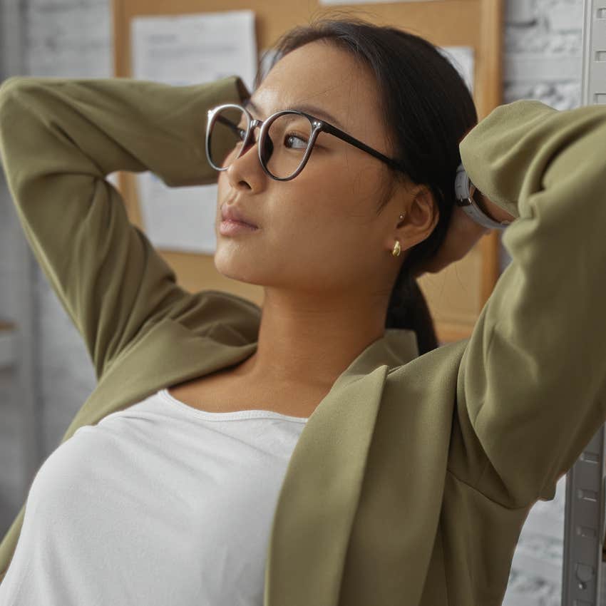 woman who has studied people from a young age and doesn't ignore red flags