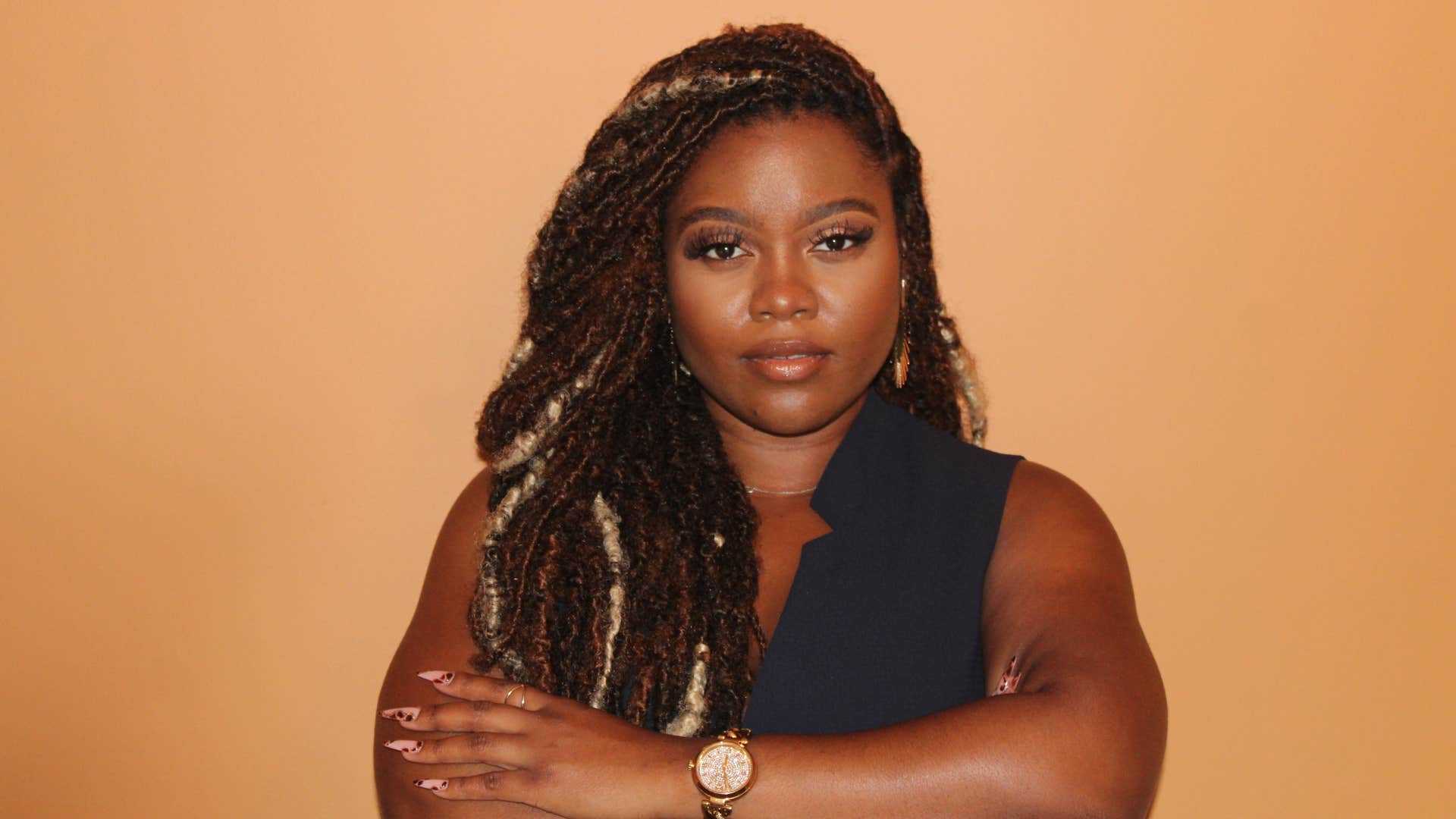 women who never chase attention usually share these rare traits they are self aware