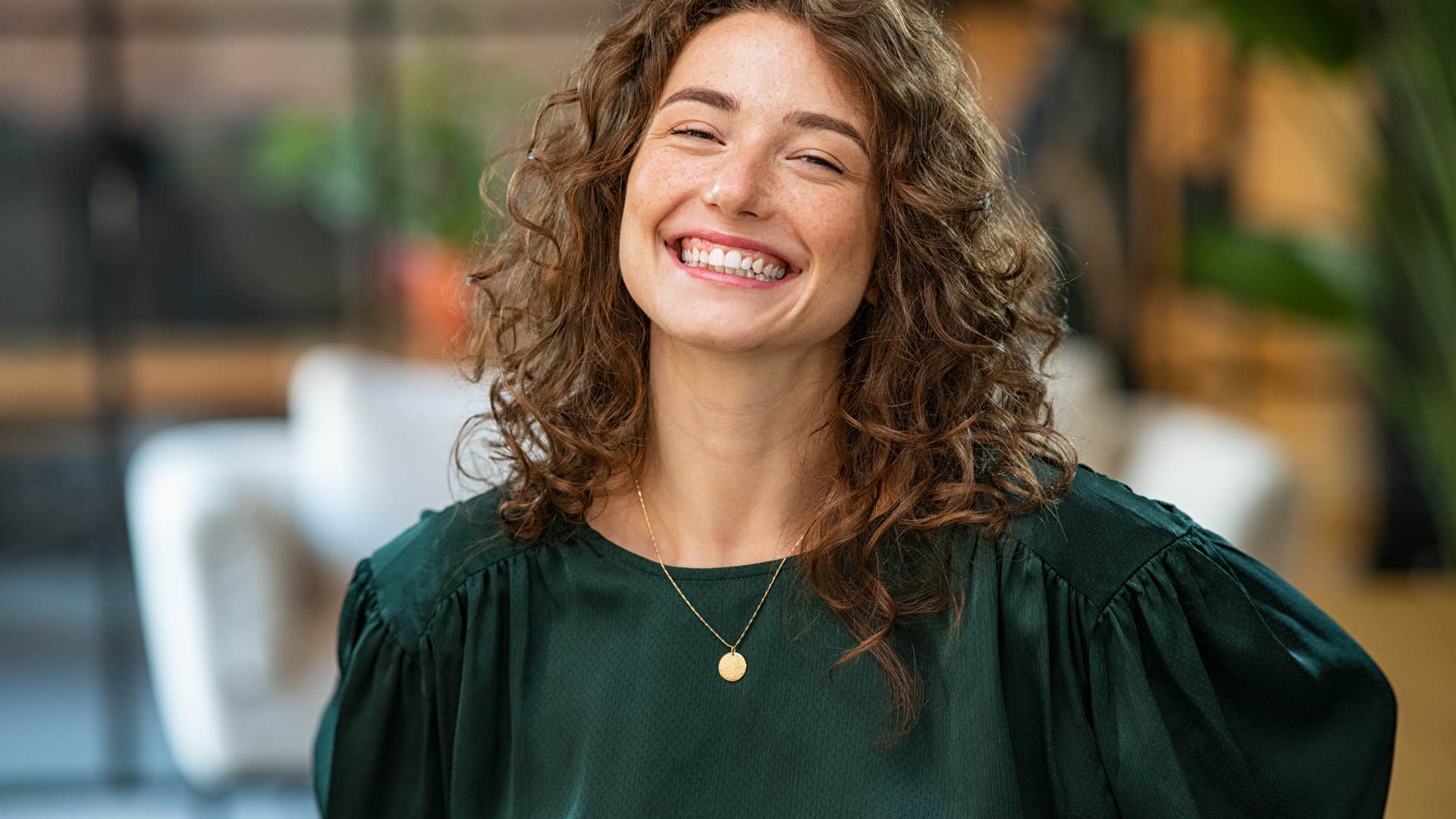 women who quietly break unhealthy family patterns usually have these exceptionally rare traits they are courageous