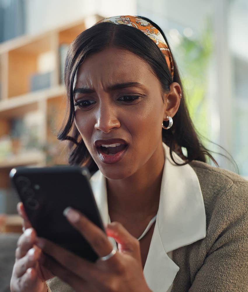 shocked person reads text message showing regret used as apology
