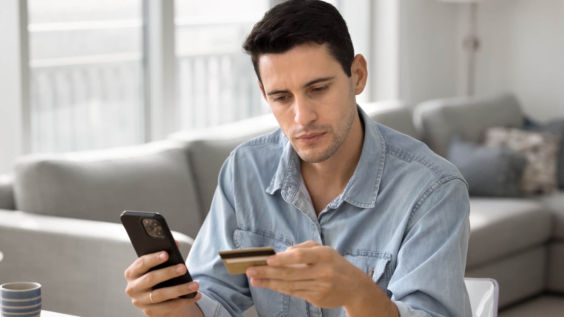 man following trends while online shopping on his phone