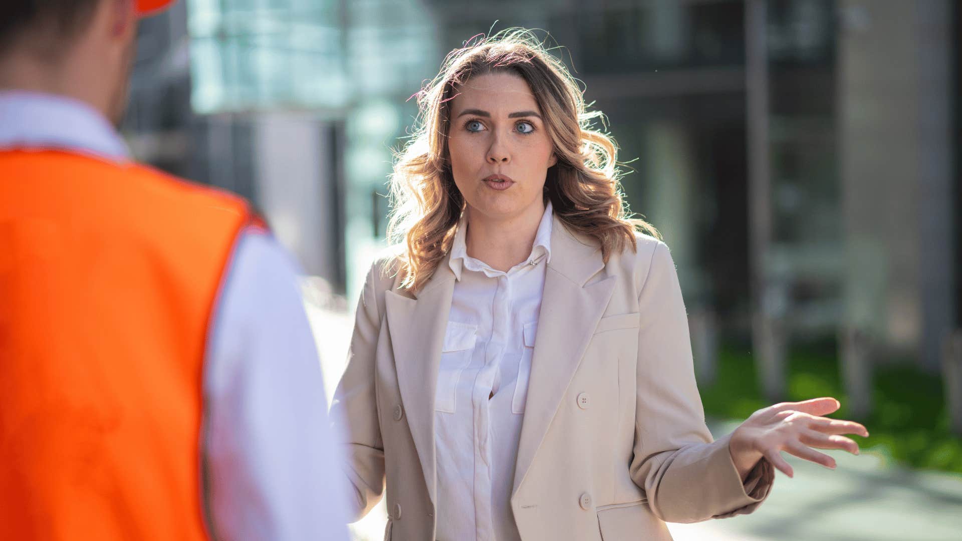 woman being annoyed by the phrase i don't know how to do this