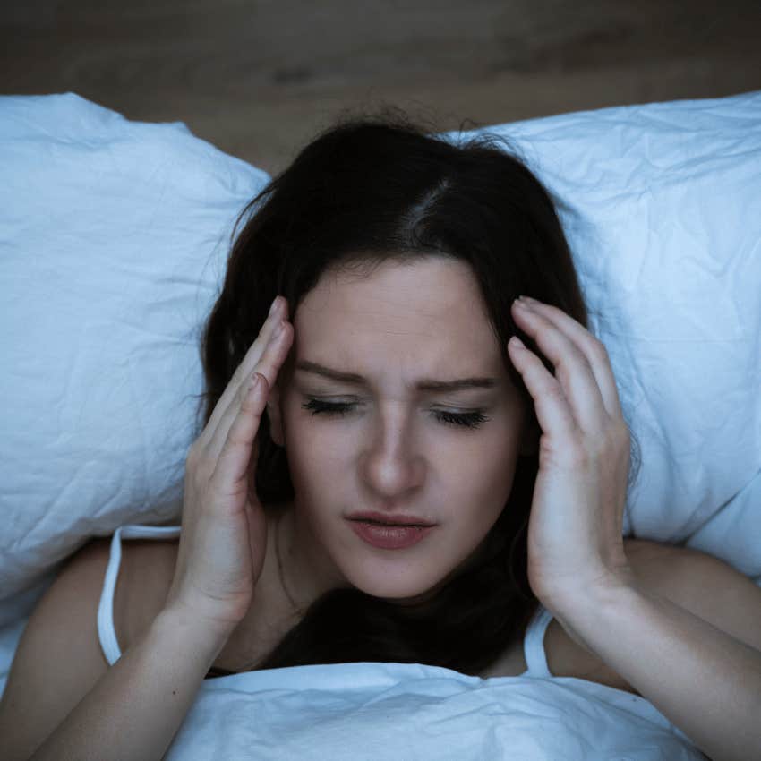 woman who wakes up at 3 am almost every night because she's sensitive to light and noise
