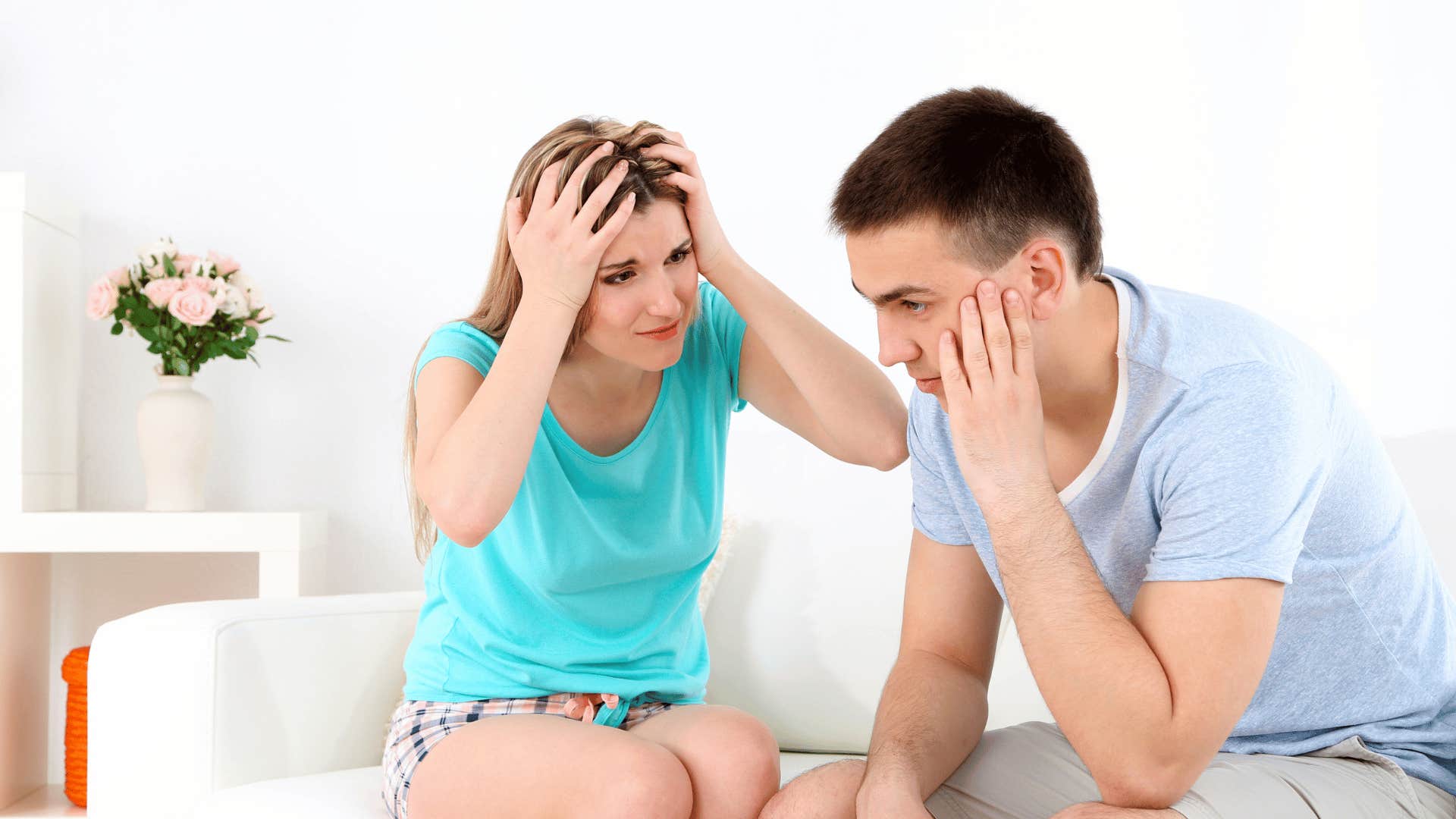 woman ruining her relationship by saying the phrase I told you so
