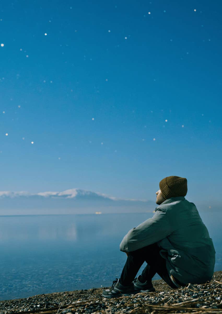 patient person sitting still and looking at sky