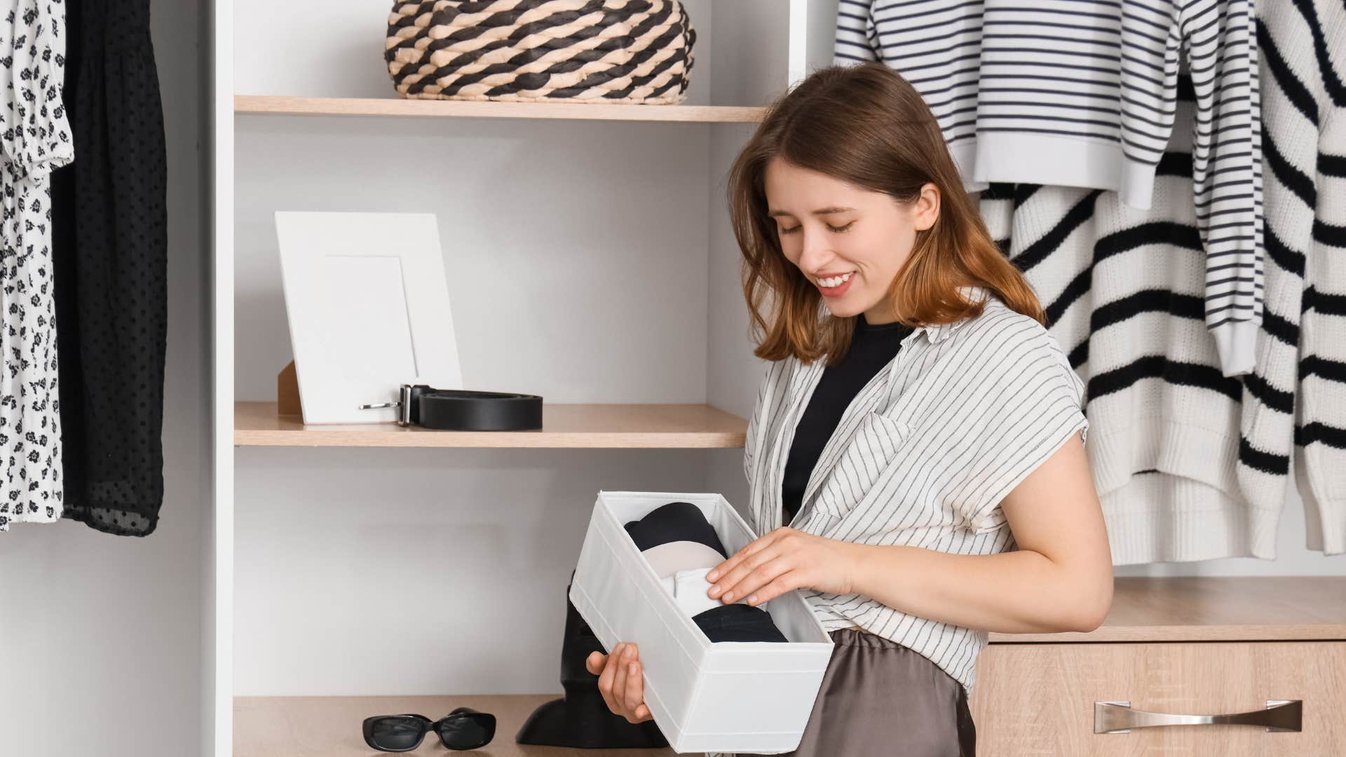 woman sets high standards for how things should go when traveling to the airport