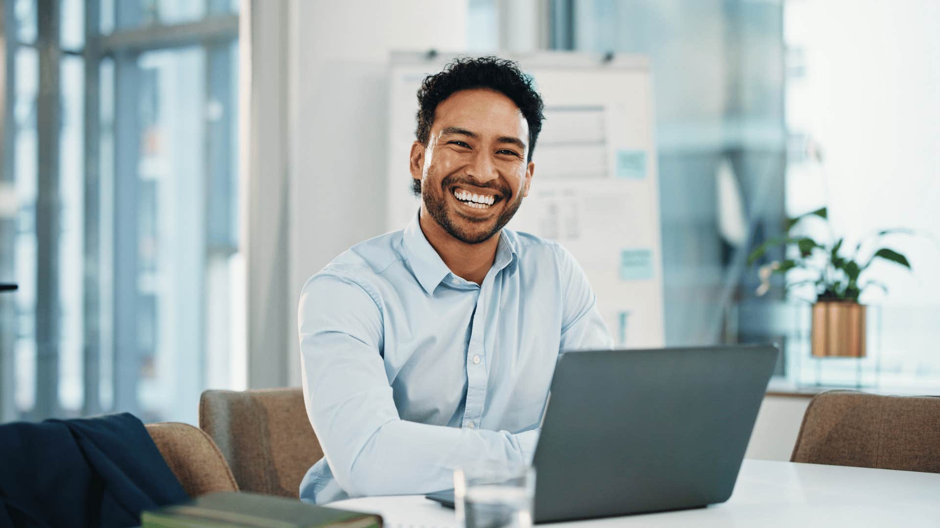 man who rarely overreacts as he mentally zooms out
