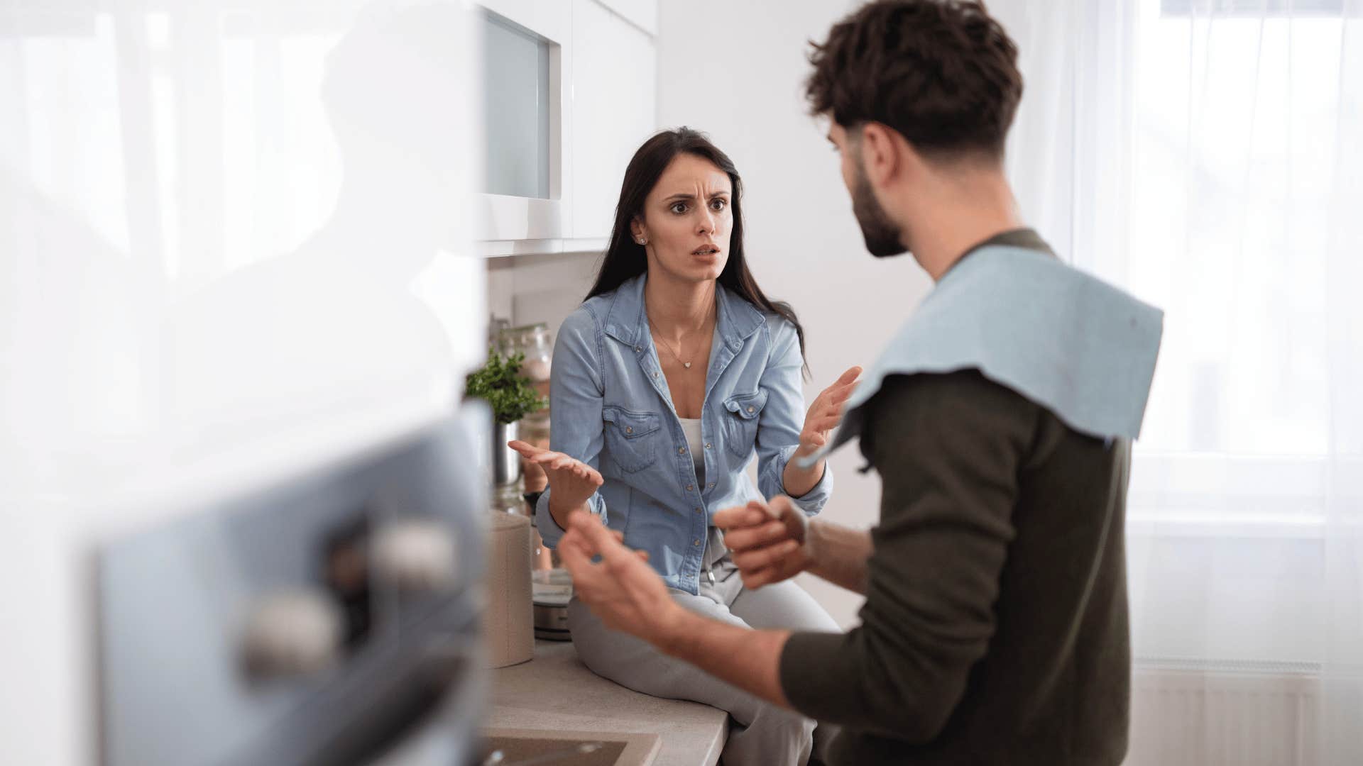 man who has lost respect for woman as he says you always do this