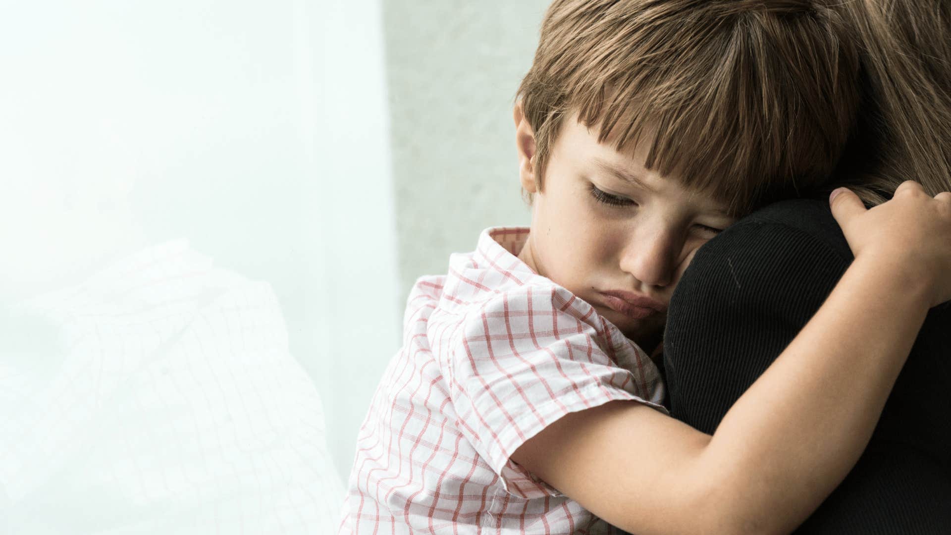 boy who is always apologizing because he is being raised in a house full of stress