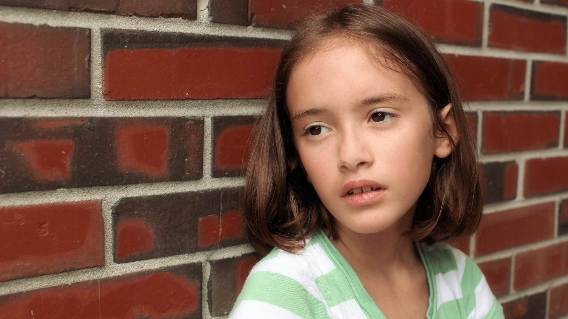 girl who is too independent because she is being raised in a house full of stress