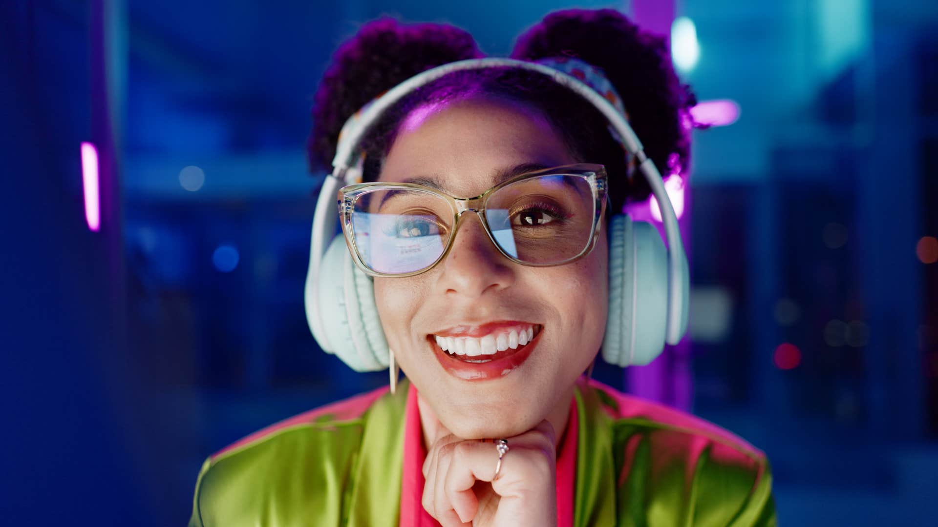 woman being stimulated by music to help her focus