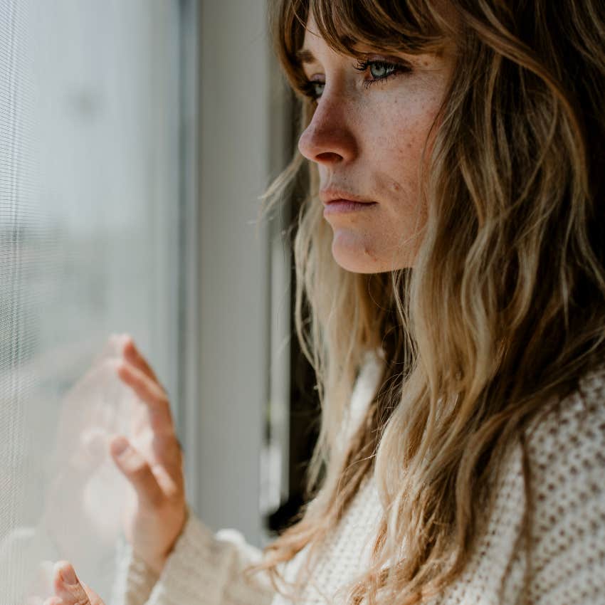 likable woman who feels the most alone in big group settings because nobody actually knows her