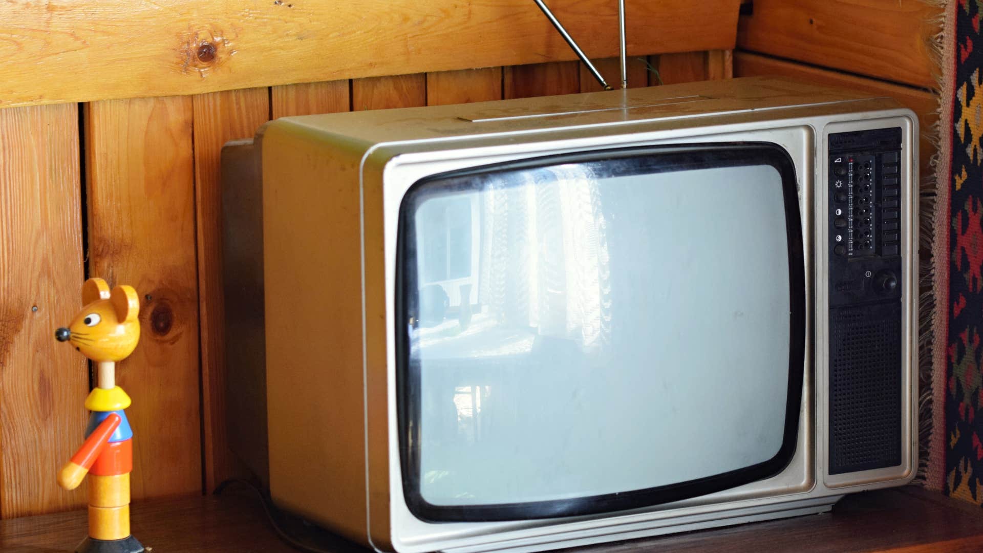 old school tv that needed to be hit to correct the image