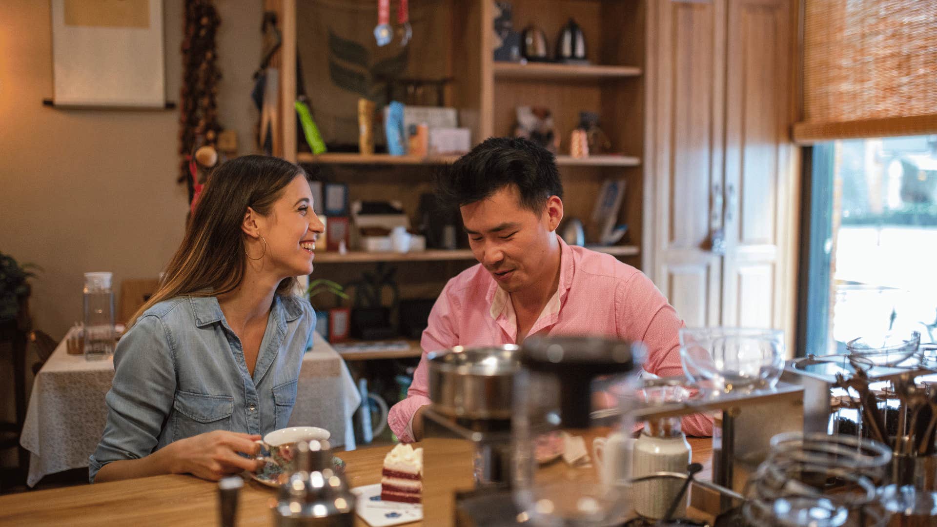 signs a woman is a wendy the type of personalityh avoidant men latch onto she romanticizes his potential 