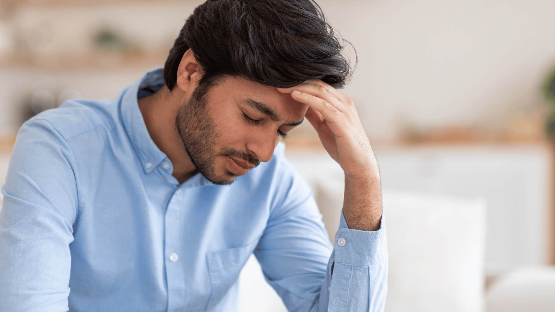 man who has a complicated relationship with his family as he avoids conflict